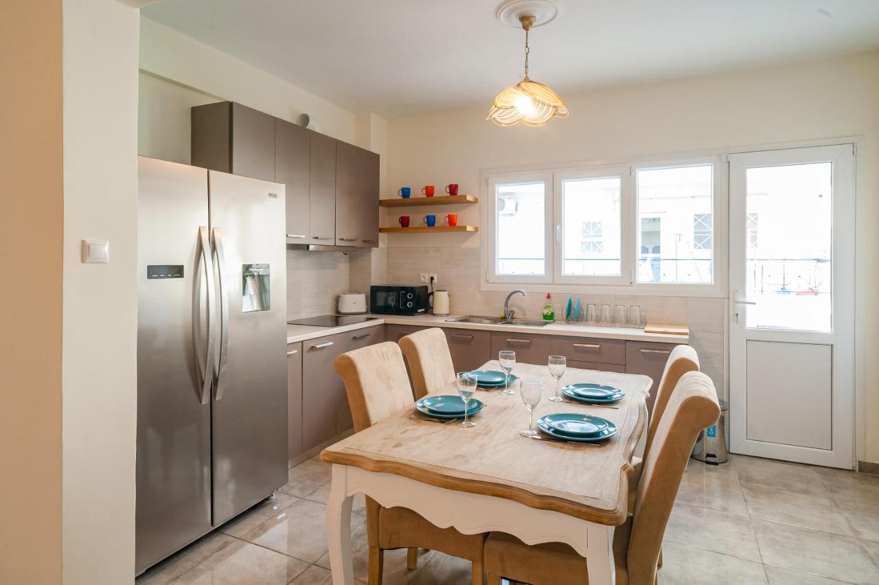Galaxy Home Charming Apartment In Alimos Atenas Exterior foto