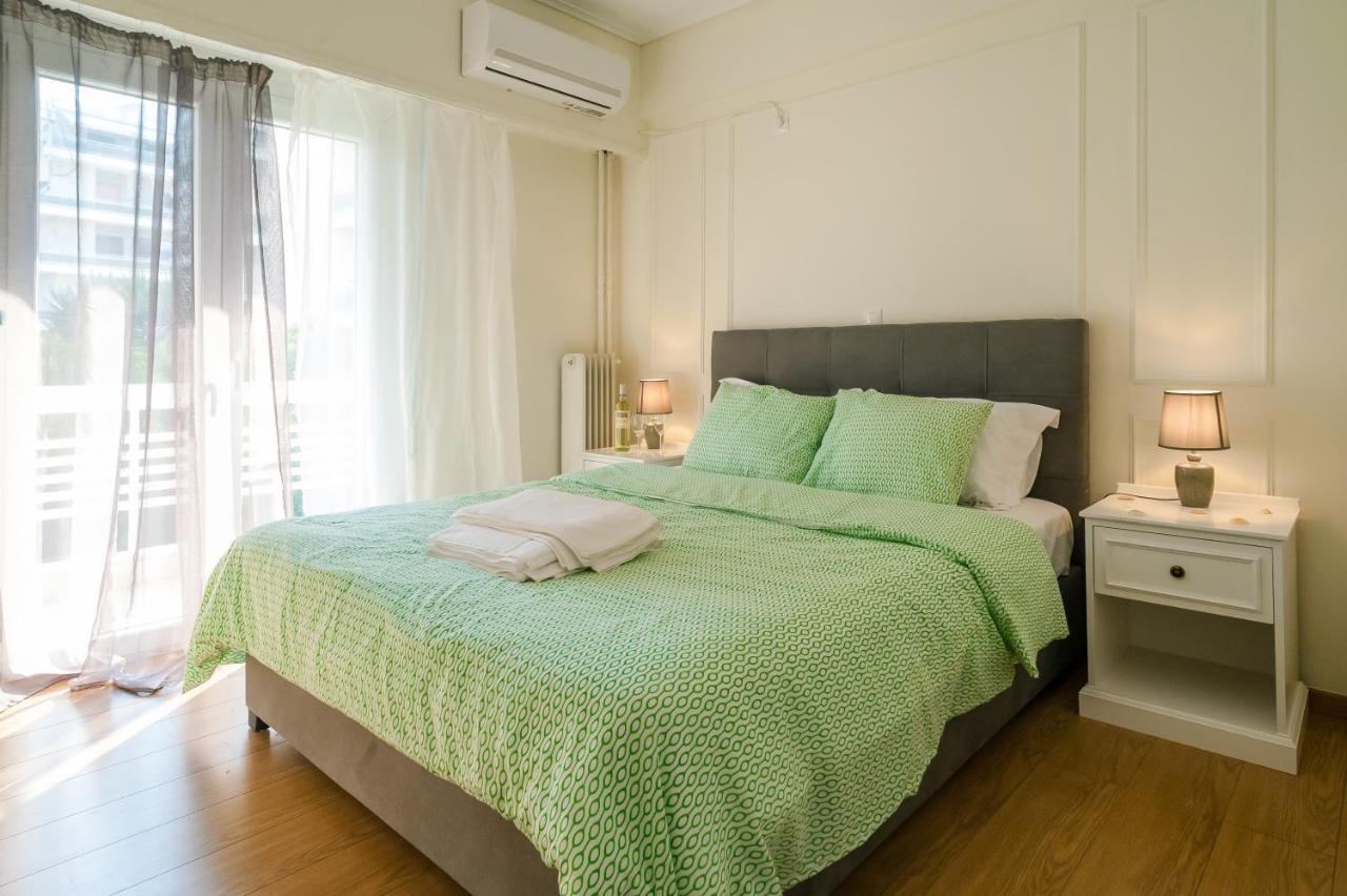 Galaxy Home Charming Apartment In Alimos Atenas Exterior foto